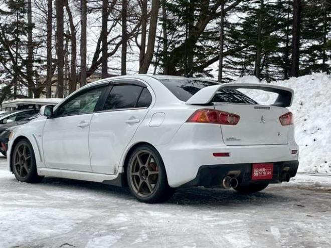 ランサーエボリューション 2.0 GSR X 4WD　ブリッツ車高調　社外マフラー(カキモト)　ローダウン　ETC　ABS　横滑り防止装置　盗難防止装置　エアコン　パワーウィンドウ　パワステ　キーレスエントリー　純正ナビ　社外アルミ 2000