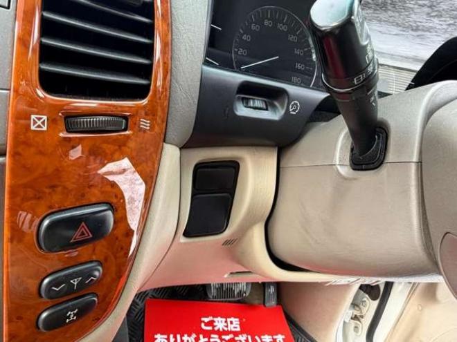 ランドクルーザー100 4.2 VXリミテッド Gセレクション ディーゼルターボ 4WD　ETC　パワステ　電動シート　クルーズコントロール　ABS　シートヒーター　パワーウィンドウ　キーレス　サンルーフ　アルミホイール 4200