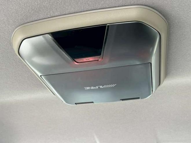 ステップワゴン2.0 スパーダ Z クールスピリット 4WD　純正地デジナビ　エンジンスターター　クルーズコントロール　フリップダウン　ABS　パワステ　パワーウィンドウ　キーレスエントリー　スマートキー　3列シート　両側電動スライドドア　社外アルミ 2000