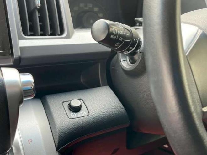 ステップワゴン2.0 スパーダ Z クールスピリット 4WD　純正地デジナビ　エンジンスターター　クルーズコントロール　フリップダウン　ABS　パワステ　パワーウィンドウ　キーレスエントリー　スマートキー　3列シート　両側電動スライドドア　社外アルミ 2000