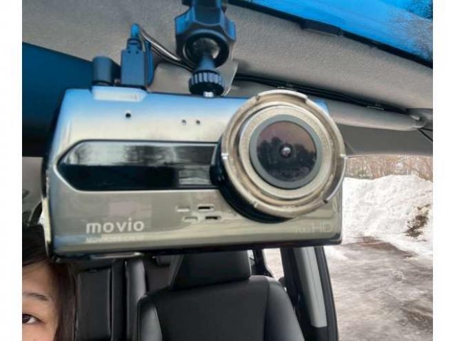 ステップワゴン2.0 スパーダ Z クールスピリット 4WD　純正地デジナビ　エンジンスターター　クルーズコントロール　フリップダウン　ABS　パワステ　パワーウィンドウ　キーレスエントリー　スマートキー　3列シート　両側電動スライドドア　社外アルミ 2000