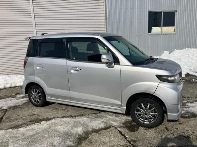 ゼストスパーク　W 4WD 660 ５Dr