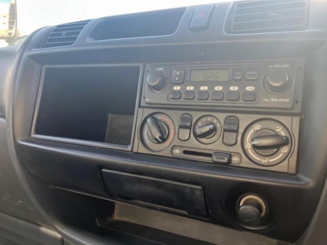 ボンゴトラック中古　ダンプ　4WD