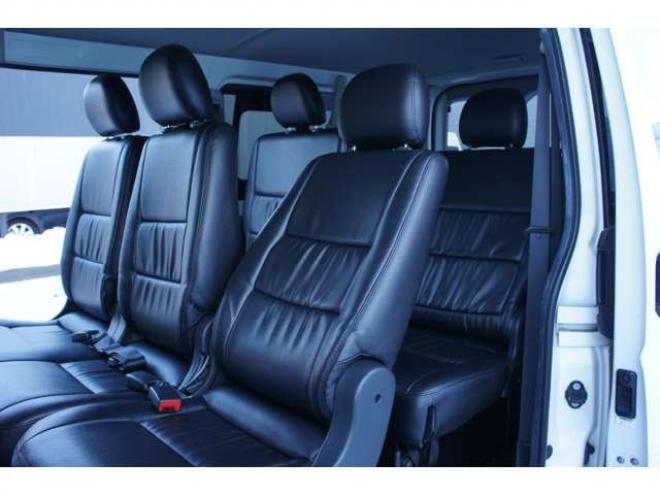 ハイエースバン2.8 DX ロング GLパッケージ ディーゼルターボ 4WD　Bカメラ　TRDフロントスポイラー　マッドフラップ　エセックス16インチアルミ　オープンカントリーRT　LEDヘッドライト　Wエアバッグ　AC100V　8人乗り構造変更済　寒冷地仕様　リアヒーター&エアコン 2800