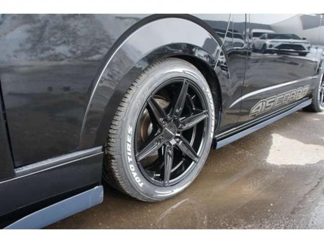レジアスエース2.8 スーパーGL ダークプライム ロングボディ ディーゼルターボ 4WD　415COBRAオフィシャルコンプリート　ファントムヘッドライトシステム&新作HP-6　18インチホイール&フェイスリフトキット&フルエアロ&フローティングリップ&ローフォルムフェンダー　玄武2インチダウンブロック 2800
