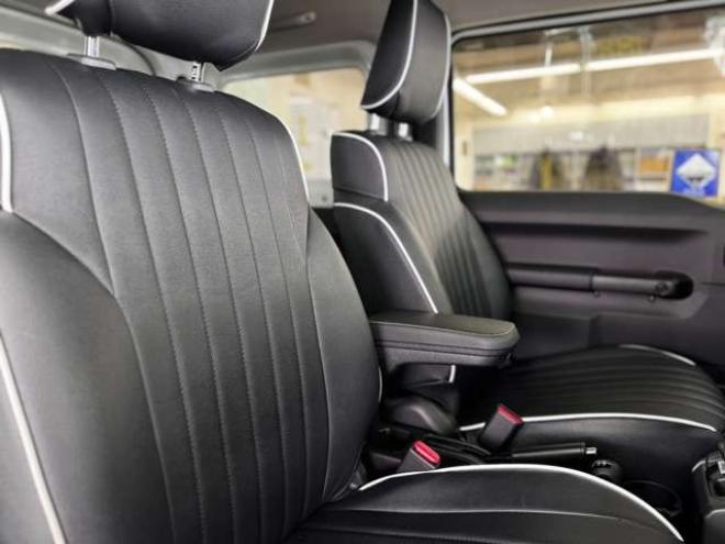 ジムニーXC 4WD　スマートキー・スズキセーフティ・シートヒーター・Pioneer7インチフルセグナビ・carrozzeriaサブウーハー・スズキ純正アルミホイール・TOYOオープンカントリーR/T-185/85R16 660