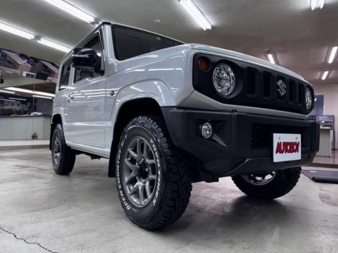 ジムニーXC 4WD　スマートキー・スズキセーフティ・シートヒーター・Pioneer7インチフルセグナビ・carrozzeriaサブウーハー・スズキ純正アルミホイール・TOYOオープンカントリーR/T-185/85R16 660