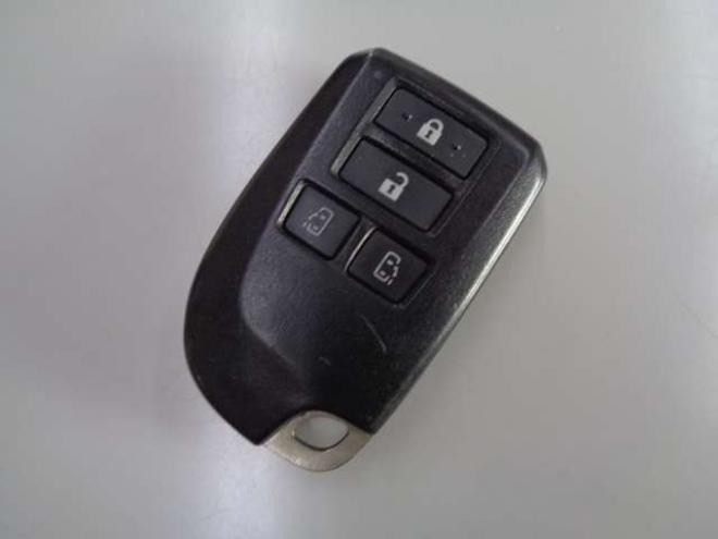 レジアスエース2.8 スーパーGL ダークプライムII ロングボディ ディーゼルターボ 4WD　ワンオーナー　TRDフロントスポイラー　TRD　TF7Aアルミホイール　両側パワースライドドア　リアヒーター　純正ナビ　フルセグ　Bluetooth　レーダーブレーキ　荷室ダウンライト　車線逸脱警報 2800