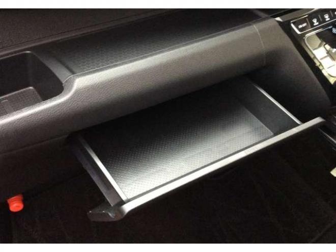 デイズハイウェイスターX 4WD　プッシュスタート　スマートキー　日産純正ナビ　フルセグTV　CD　Bluetooth　全方向カメラ　バックカメラ　本革巻きステアリング　ステアリングスイッチ　クルーズコントロール　シートヒーター　ETC 660