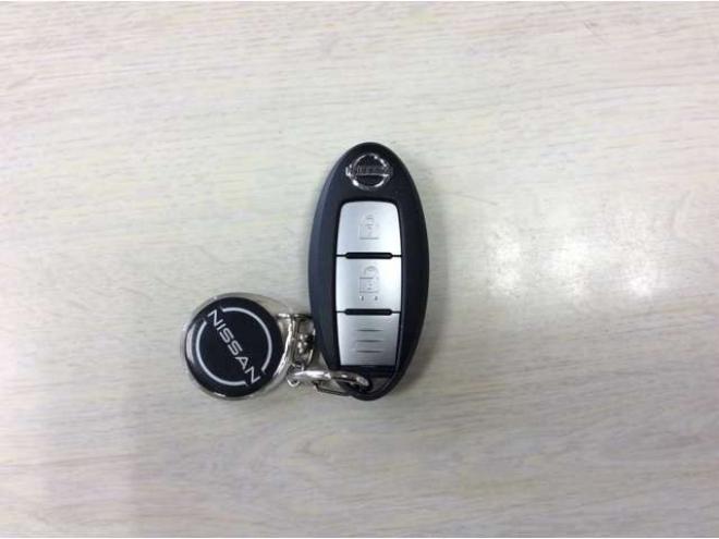 デイズハイウェイスターX 4WD　プッシュスタート　スマートキー　日産純正ナビ　フルセグTV　CD　Bluetooth　全方向カメラ　バックカメラ　本革巻きステアリング　ステアリングスイッチ　クルーズコントロール　シートヒーター　ETC 660