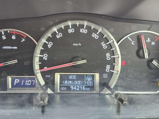 ハイエース2.7 GL ロング ミドルルーフ 4WD　寒冷地仕様　10人乗り　リアヒーター&クーラー　プッシュスタート　スマートキー　横滑り防止　オートライト　バックカメラ　純正ナビ　ワンセグTV　Bluetooth　CD/DVD　FM/AM　電動格納ミラー　ETC 2700