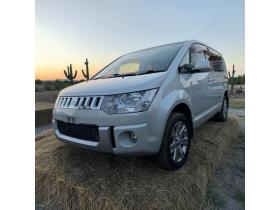 デリカ　D:5 Dパワーパッケージ  クリーンディーゼル 本州車寒冷地仕様 ナビTVバックカメラ 8人乗 レザーシート パドルシフト 両側パワースライドドア 夏18インチアルミタイヤ 冬17インチアルミタイヤ 車検取り立て 即乗りok! 保証付 4WD 2200 5Dr