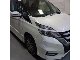 セレナ　ハイウェイスター 本州車寒冷地仕様 ナビTVバックカメラ クルーズコントロール ライブビューカメラ 両側パワースライドドア 8人乗 ワンオーナー 車検新規2年 24ヶ月点検整備済  4WD 2000 5Dr