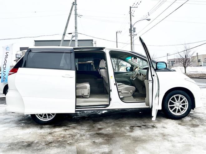 エスティマ2.4アエラスGエディション 4WD　ローンが不安な方＜優遇ローン＞寒冷地仕様　両側パワースライドドア　後席モニター　純正ナビ 4WD