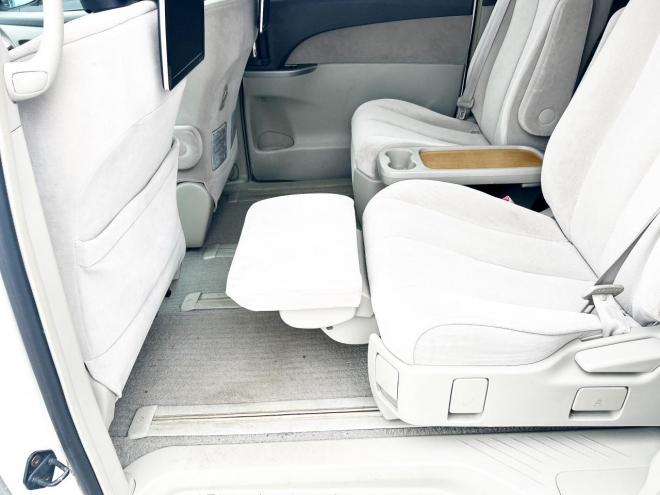 エスティマ2.4アエラスGエディション 4WD　ローンが不安な方＜優遇ローン＞寒冷地仕様　両側パワースライドドア　後席モニター　純正ナビ 4WD