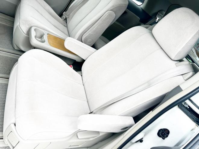 エスティマ2.4アエラスGエディション 4WD　ローンが不安な方＜優遇ローン＞寒冷地仕様　両側パワースライドドア　後席モニター　純正ナビ 4WD