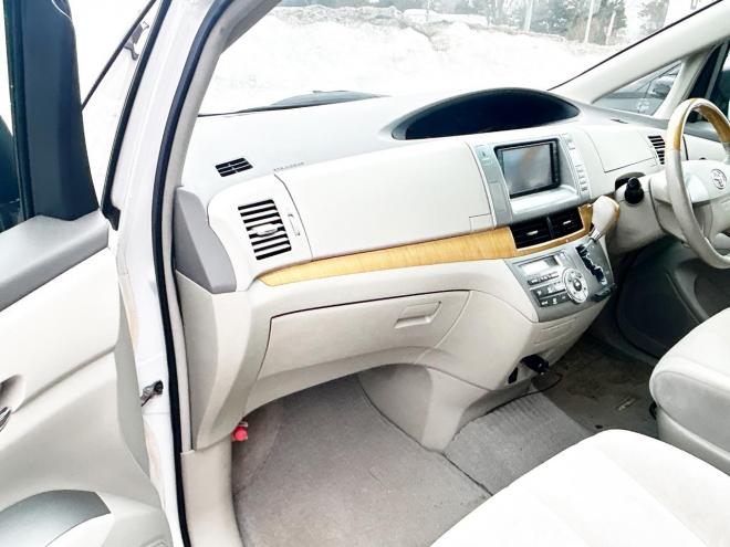 エスティマ2.4アエラスGエディション 4WD　ローンが不安な方＜優遇ローン＞寒冷地仕様　両側パワースライドドア　後席モニター　純正ナビ 4WD