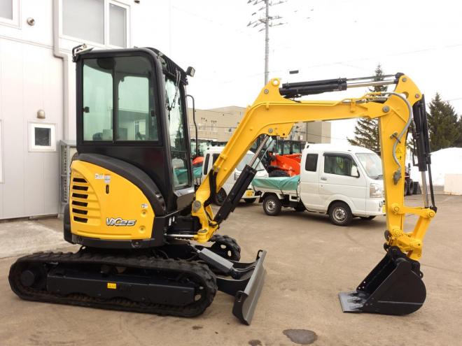 バックホーヤンマー　VIO25-6　バケット容量0.08m3