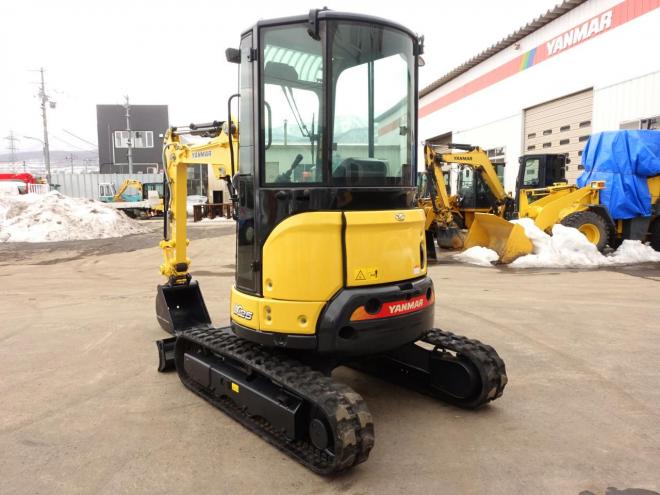 バックホーヤンマー　VIO25-6　バケット容量0.08m3