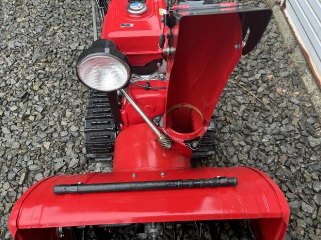 除雪機ホンダHS870 手動シューター
HST(無断変速)                         
点検整備塗装済み　江別市隣接市町村は配送無料