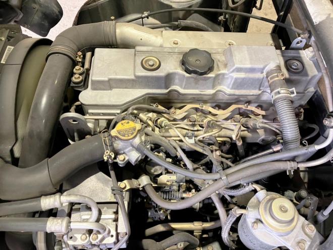 キャンター中古　4WD