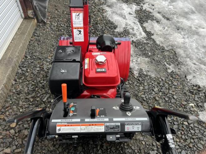 除雪機ホンダHS1170  ハイパワー11馬力　電動シューター　HST(無断変速)                         
点検整備塗装済み

江別市隣接市町村は配送無料