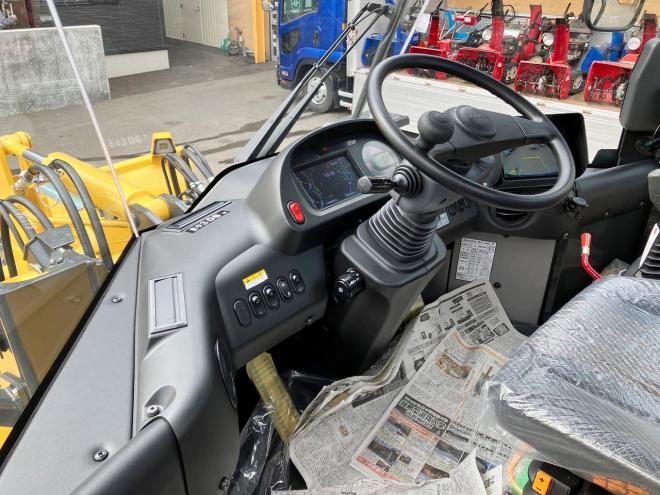 ホイールローダコマツ　WA150-8　マルチプラウ仕様　建機