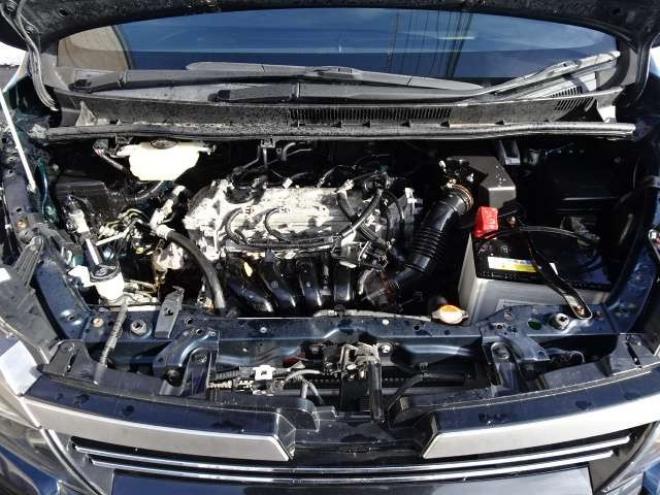 ヴォクシー2.0 ZS 煌II 4WD　本州車　保証1年/走行距離無制限　4WD　ローダウン　両側パワースライドドア　純正9インチナビ　バックカメラ　ビルトインETC　社外18インチアルミホイール　アイドリングストップ　スマートキー　LEDヘッドライト 2000