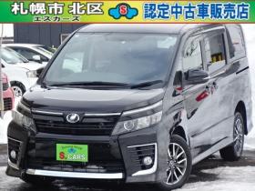 ヴォクシー　2.0 ZS 4WD　本州車　保証1年/走行距離無制限　4WD　8人乗　両側パワースライドドア　純正エンジンスターター　アルパイン10インチナビ　純正16インチアルミホイール　アイドリングストップ　スマートキー　ドライブレコーダー 2000