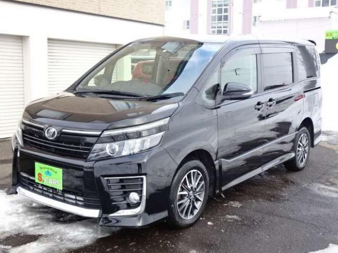 ヴォクシー2.0 ZS 4WD　本州車　保証1年/走行距離無制限　4WD　8人乗　両側パワースライドドア　純正エンジンスターター　アルパイン10インチナビ　純正16インチアルミホイール　アイドリングストップ　スマートキー　ドライブレコーダー 2000