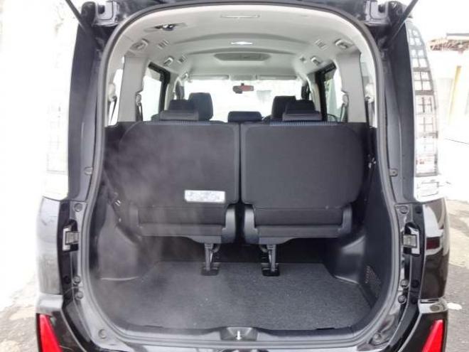 ヴォクシー2.0 ZS 4WD　本州車　保証1年/走行距離無制限　4WD　8人乗　両側パワースライドドア　純正エンジンスターター　アルパイン10インチナビ　純正16インチアルミホイール　アイドリングストップ　スマートキー　ドライブレコーダー 2000