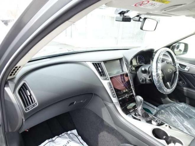 スカイライン3.5 350GT FOUR ハイブリッド タイプSP　本州車 ハイブリットシステム2年保証/走行距離無制限　 4WD フロントリップ　リヤスポイラー　黒本革シート　全方位カメラ　純正ナビ　純正19インチAW　パワーシート　バックカメラ　レーンアシスト　シートメモリ 3500