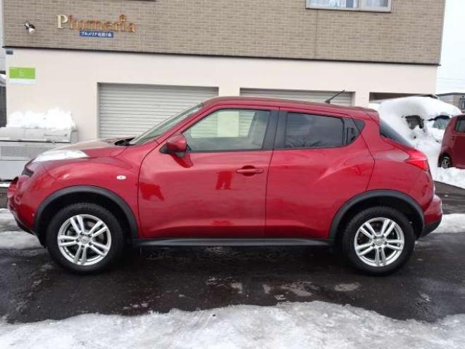 ジューク1.6 16GT FOUR タイプV 4WD　保証1年/走行距離無制限　切替4WD　純正ナビ　地デジ　バックカメラ　純正エンジンスターター　インテリジェントキー　プッシュスタート 1600