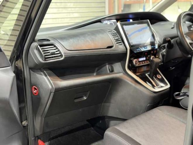 セレナ2.0 ハイウェイスター VセレクションII 4WD　防錆塗装4WDナビBカメエンスタETC 2000