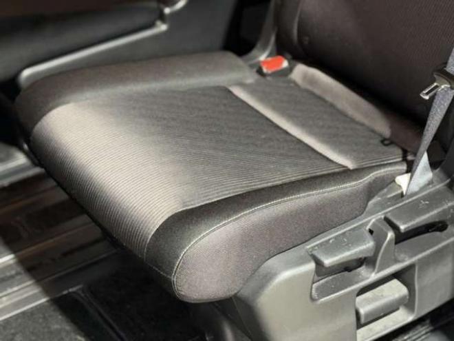 セレナ2.0 ハイウェイスター VセレクションII 4WD　防錆塗装4WDナビBカメエンスタETC 2000