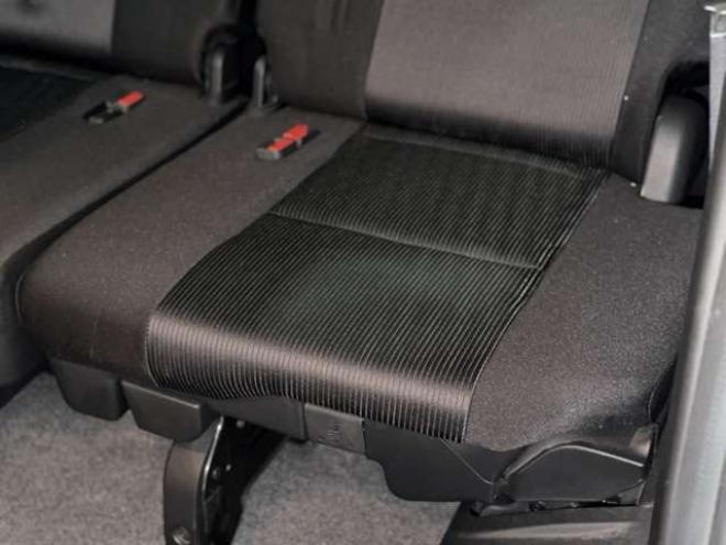 セレナ2.0 ハイウェイスター VセレクションII 4WD　防錆塗装4WDナビBカメエンスタETC 2000