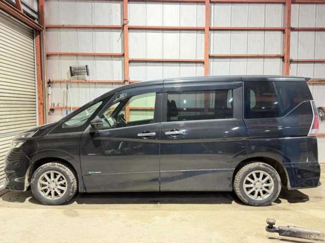 セレナ2.0 ハイウェイスター VセレクションII 4WD　防錆塗装4WDナビBカメエンスタETC 2000