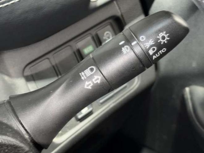 セレナ2.0 ハイウェイスター VセレクションII 4WD　防錆塗装4WDナビBカメエンスタETC 2000