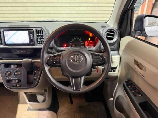 パッソ1.0 X S 4WD　防錆塗装4WDTVナビBカメETC 1000