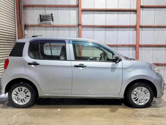 パッソ1.0 X S 4WD　防錆塗装4WDTVナビBカメETC 1000