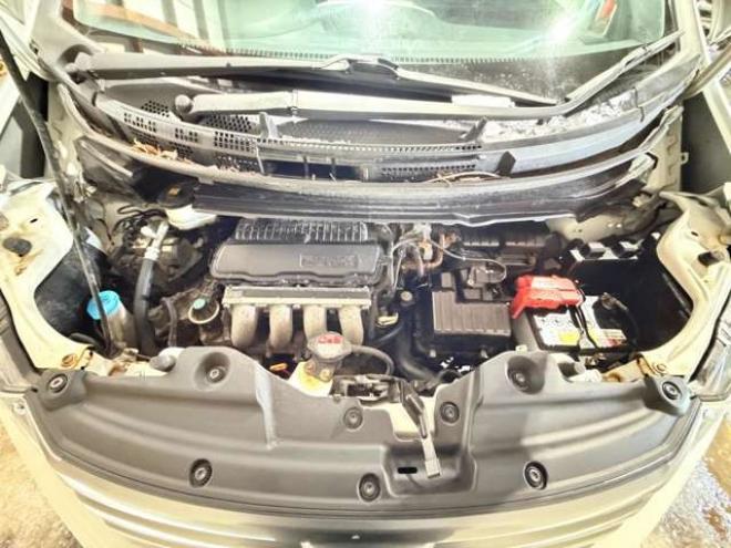 フリードスパイク1.5 G ジャストセレクション 4WD　防錆塗装4WDスマキーCDオーディオETC 1500