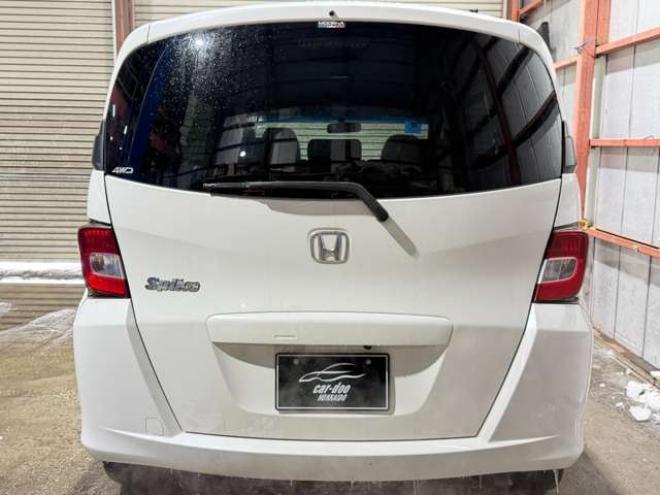 フリードスパイク1.5 G ジャストセレクション 4WD　防錆塗装4WDTVナビBカメETC夏冬タイヤ 1500