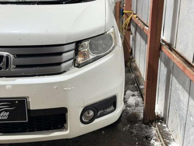 フリードスパイク1.5 G ジャストセレクション 4WD　防錆塗装4WDTVナビBカメETC夏冬タイヤ 1500