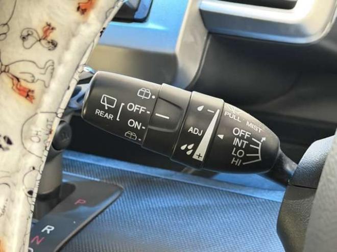 フリードスパイク1.5 G ジャストセレクション 4WD　防錆塗装4WDTVナビBカメETC夏冬タイヤ 1500