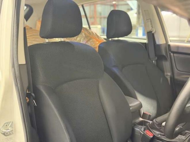 インプレッサスポーツ 1.6 i 4WD　防錆塗装4WDTVナビBカメETC夏冬タイヤ 1600