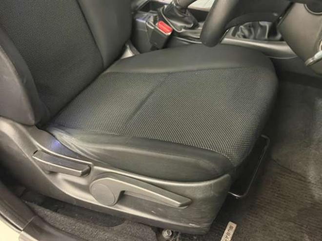 インプレッサスポーツ 1.6 i 4WD　防錆塗装4WDTVナビBカメETC夏冬タイヤ 1600