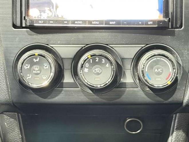 インプレッサスポーツ 1.6 i 4WD　防錆塗装4WDTVナビBカメETC夏冬タイヤ 1600