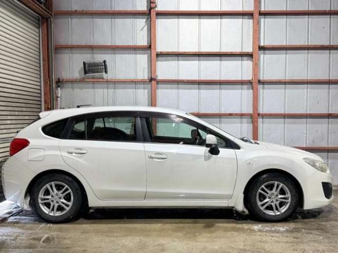 インプレッサスポーツ 1.6 i 4WD　防錆塗装4WDTVナビBカメETC夏冬タイヤ 1600