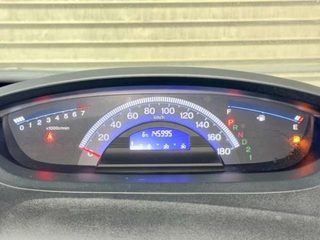 フリードスパイク1.5 G ジャストセレクション 4WD　防錆塗装4WDTVナビBカメ 1500