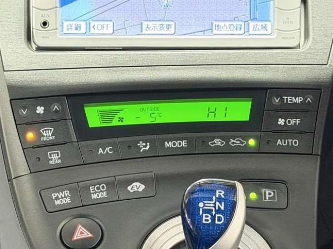 プリウス1.8 S　防錆塗装TVナビBカメ 2WD 1800